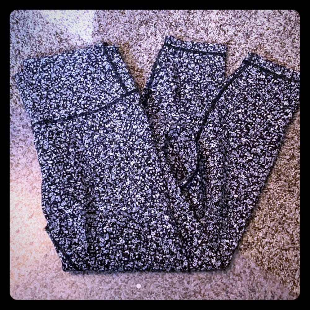 Lululemon Size 10 Ankle Leggings
